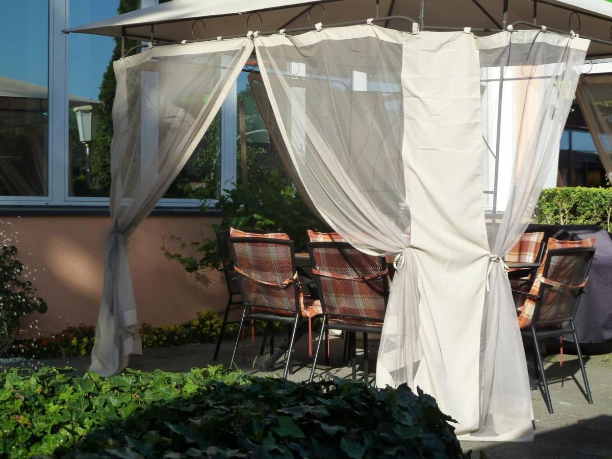 Hotel Hanseat Hamburg-Harburg Buitenkant foto