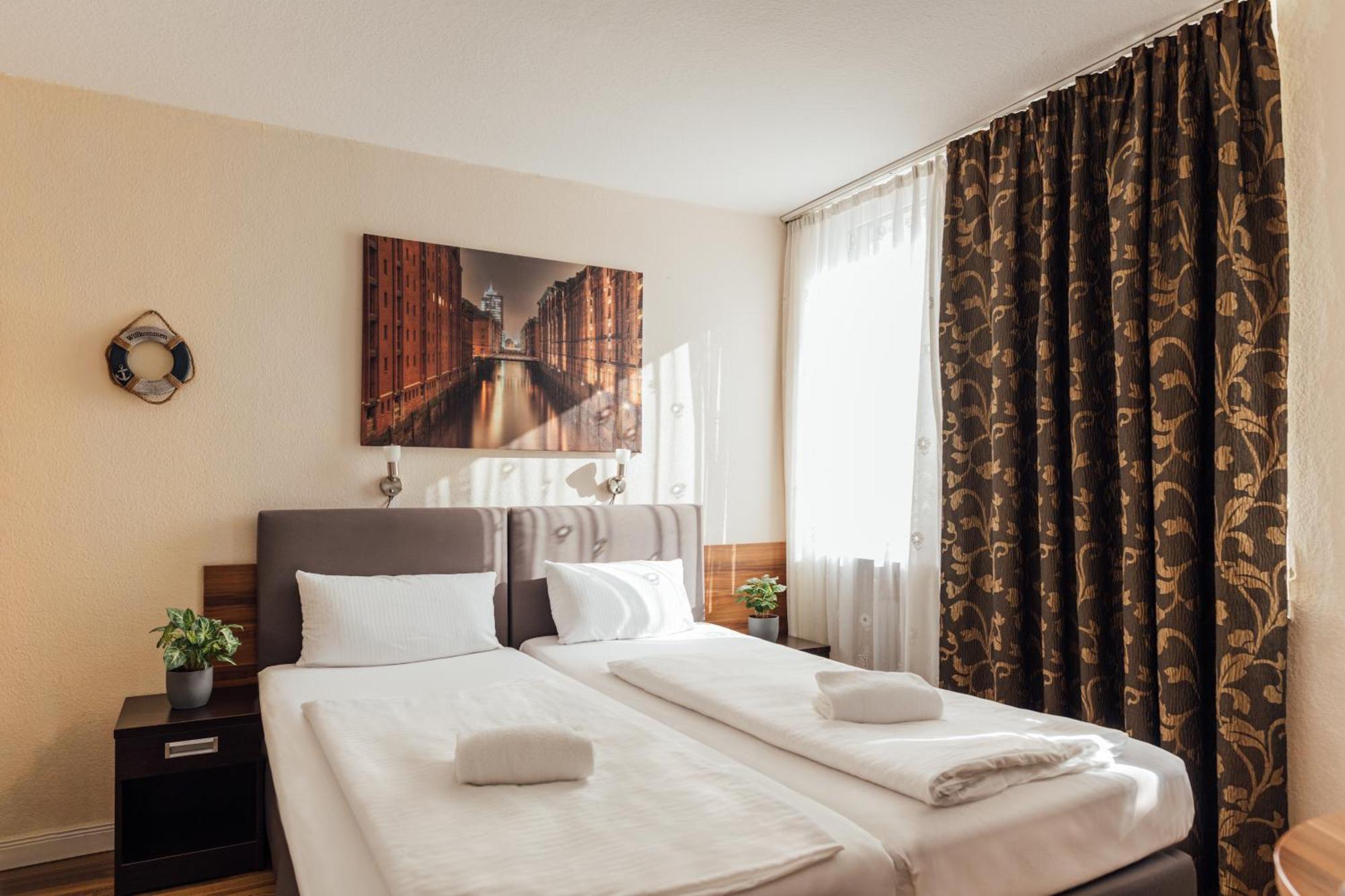 Hotel Hanseat Hamburg-Harburg Buitenkant foto